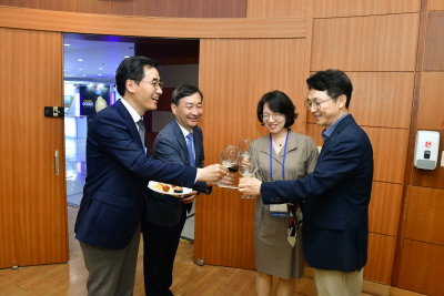 4.26 - Welcome Reception